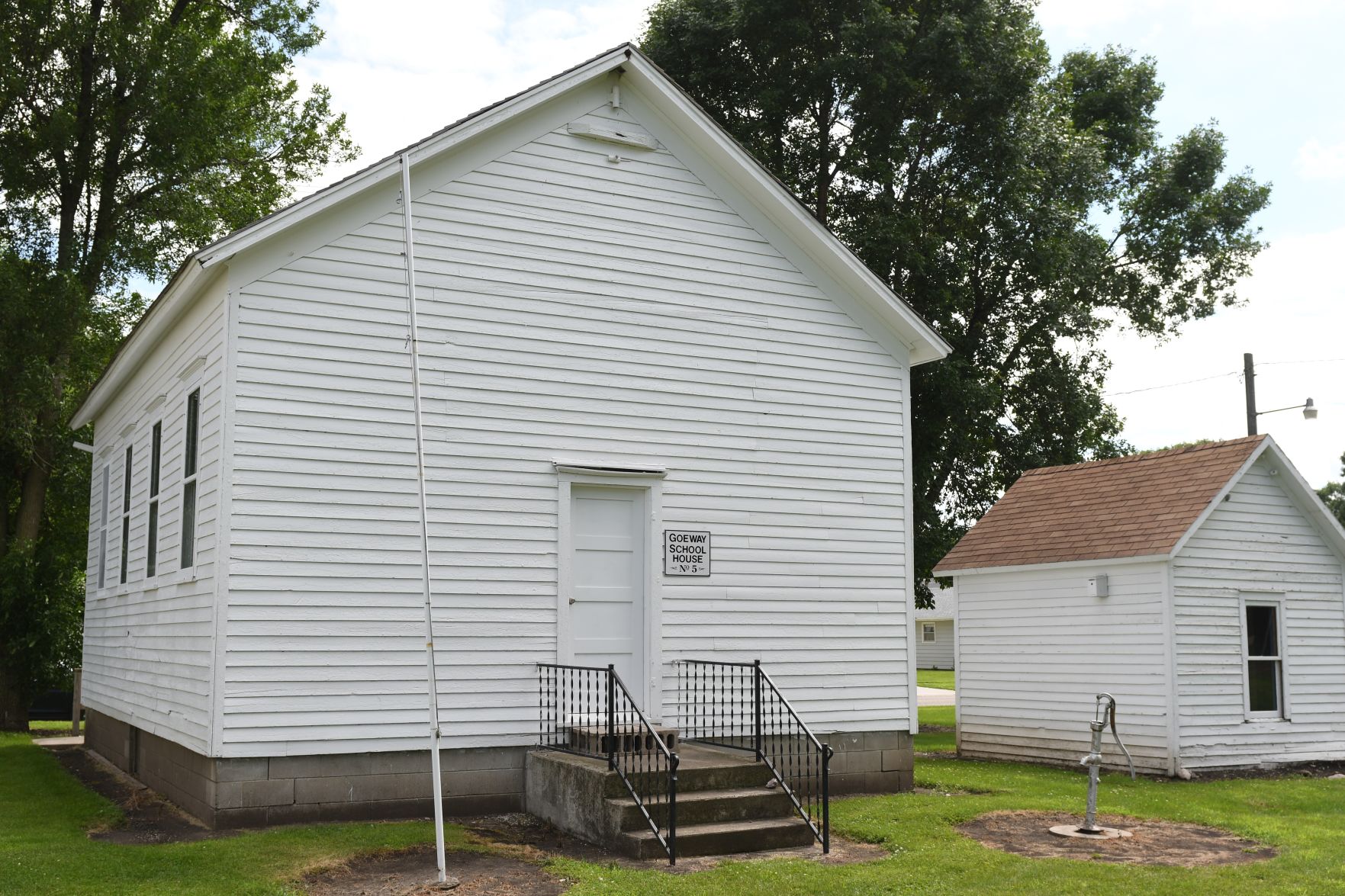 Goeway schoolhouse